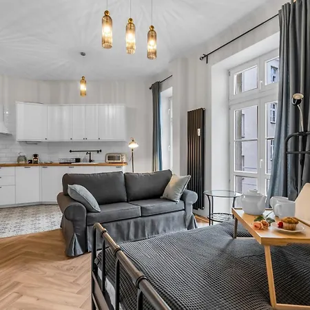 Appartamento Chocimska - Location, Tram&shops Nearby - By Rentujemy *