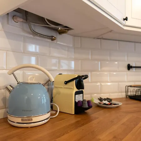 Chocimska - Location, Tram&shops Nearby - By Rentujemy شقة *