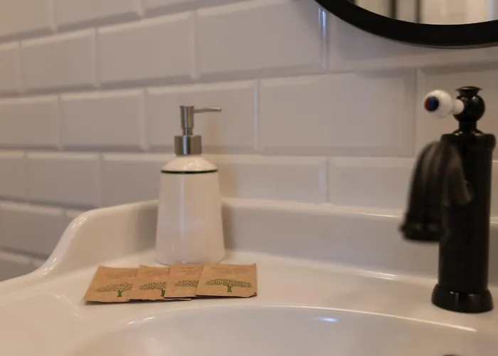 Apartament Chocimska - Location, Tram&shops Nearby - By Rentujemy *